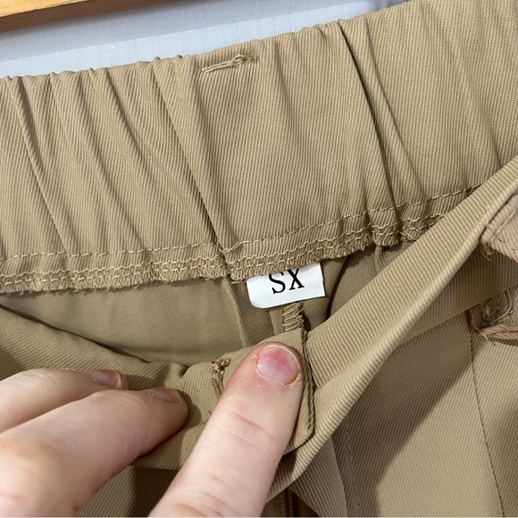 Elegant Tan Wide-Leg Trousers - Picture 4 of 9